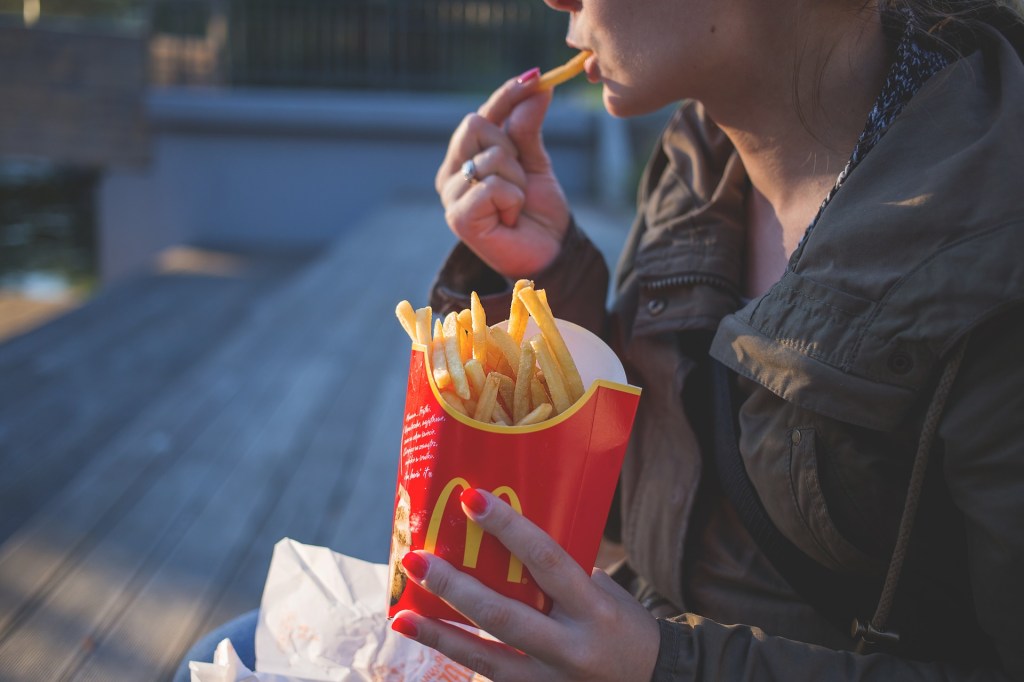 5 Ways to Avoid Relapsing into Unhealthy&nbsp;Eating
